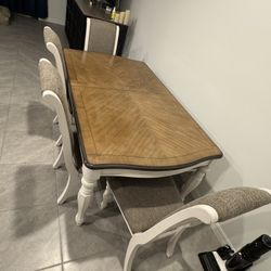 Dining Room Table (available TIL Removed)