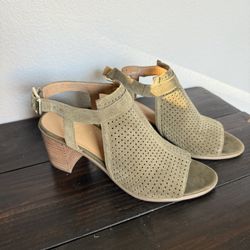 Green Frank Sarto leather Heels- Size 9