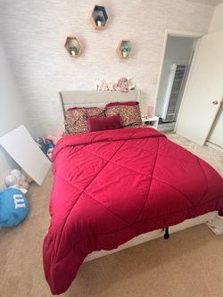 Full size lift up bed