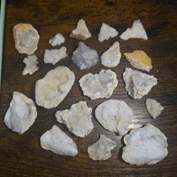 Assortment of small cracked geodes