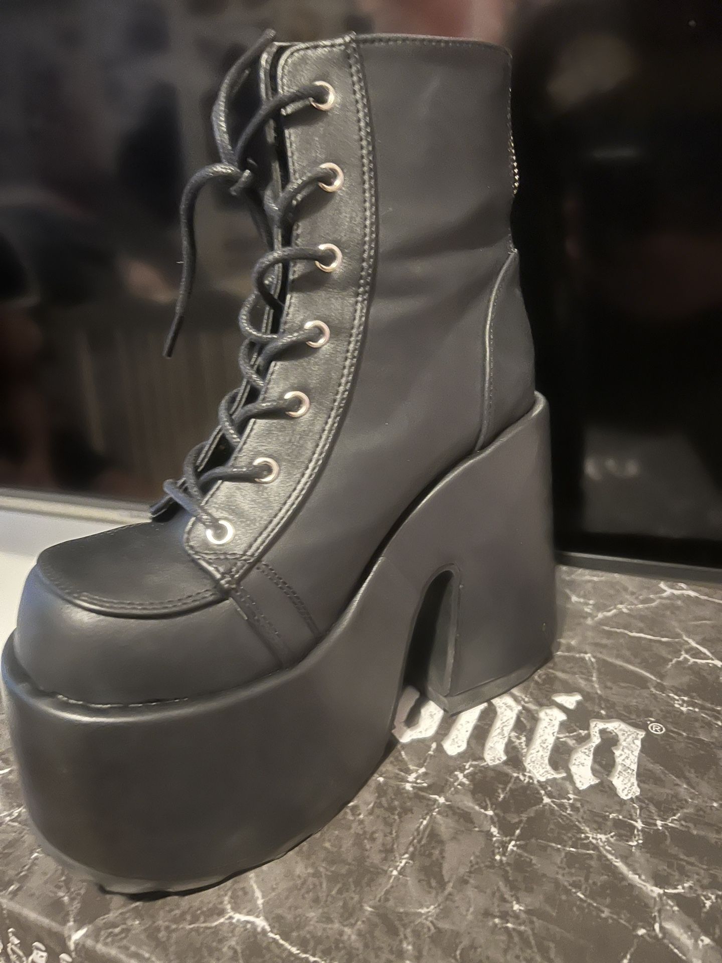 Demonia boots Size 7