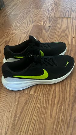 Nike’s Women Revolution 7 Running Shoes