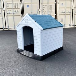 (New in box) $70 Plastic Dog House Medium size Pet Indoor Outdoor All Weather Shelter Cage Kennel 30x30x32” 