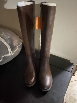 Women’s Knee High Boot