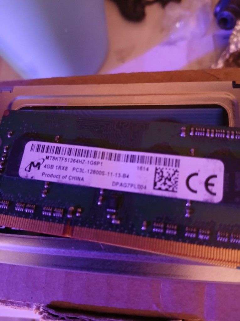 3 Seperate 2-4 Gb MEMORY CHIPS