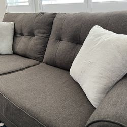 Sofa Set w/tables 