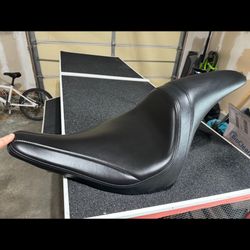 2017 Harley Davidson Breakout Seat