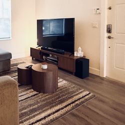 TV stand 