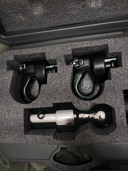 60692, Puck System Gooseneck Hitch Ball Kit, Compatible with 2013-2026 Ford F250 F350 F450, 2016-2026 Chevrolet Silverado, GMC Sierra & Nissan Titan X