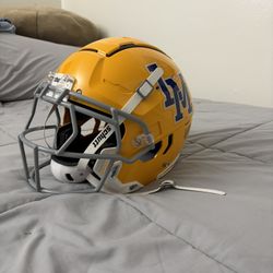 Schutt F7 2.0 Helmet Molded Gloss Gold/Grey Face-mask Size Medium