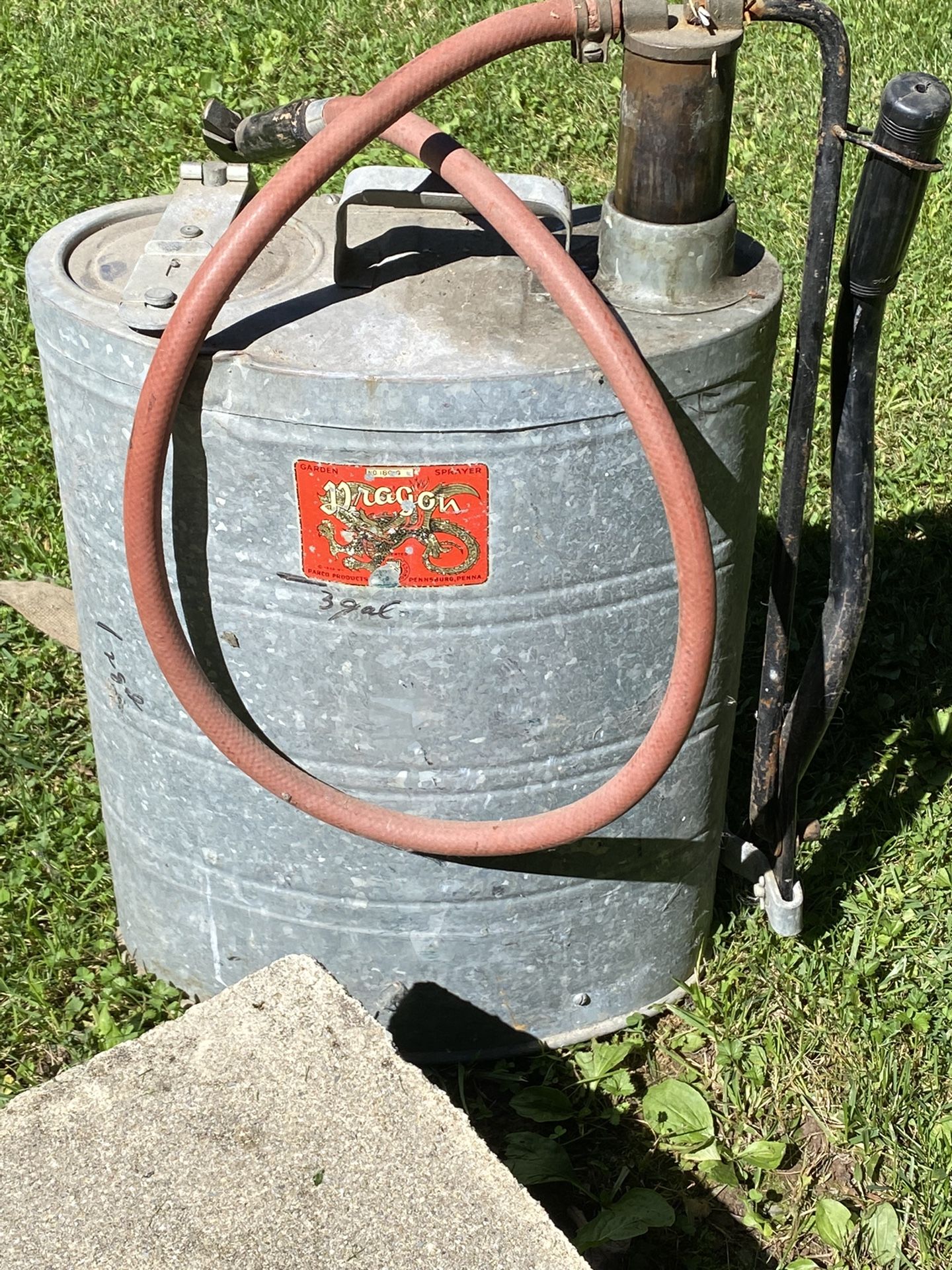 Dragon Vintage Sprayer