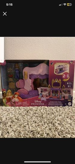 Disney Princess 2-In-1 Carriage & Castle Playset 