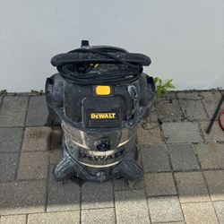 Dewalt Vacuum 