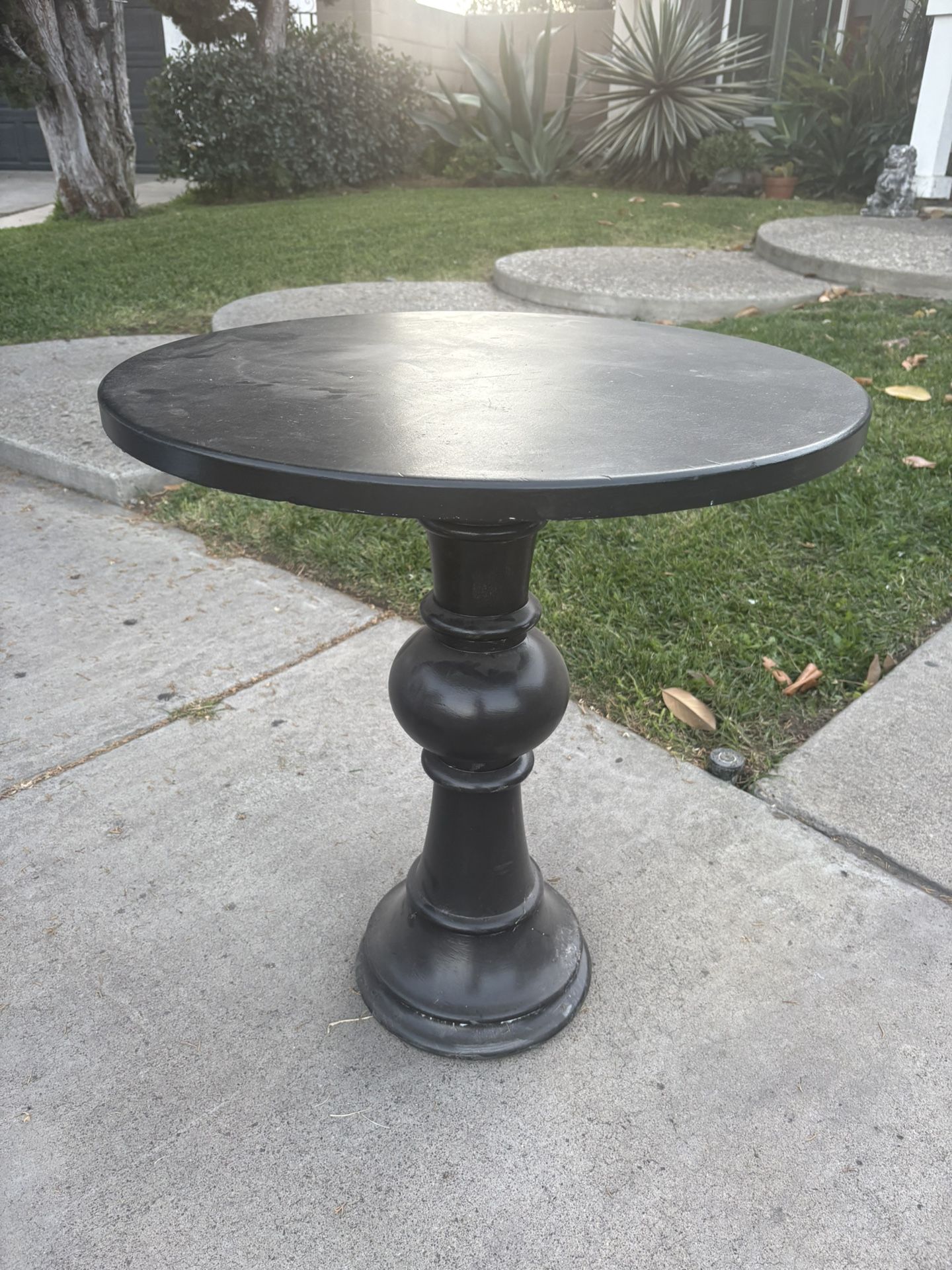 Round Table