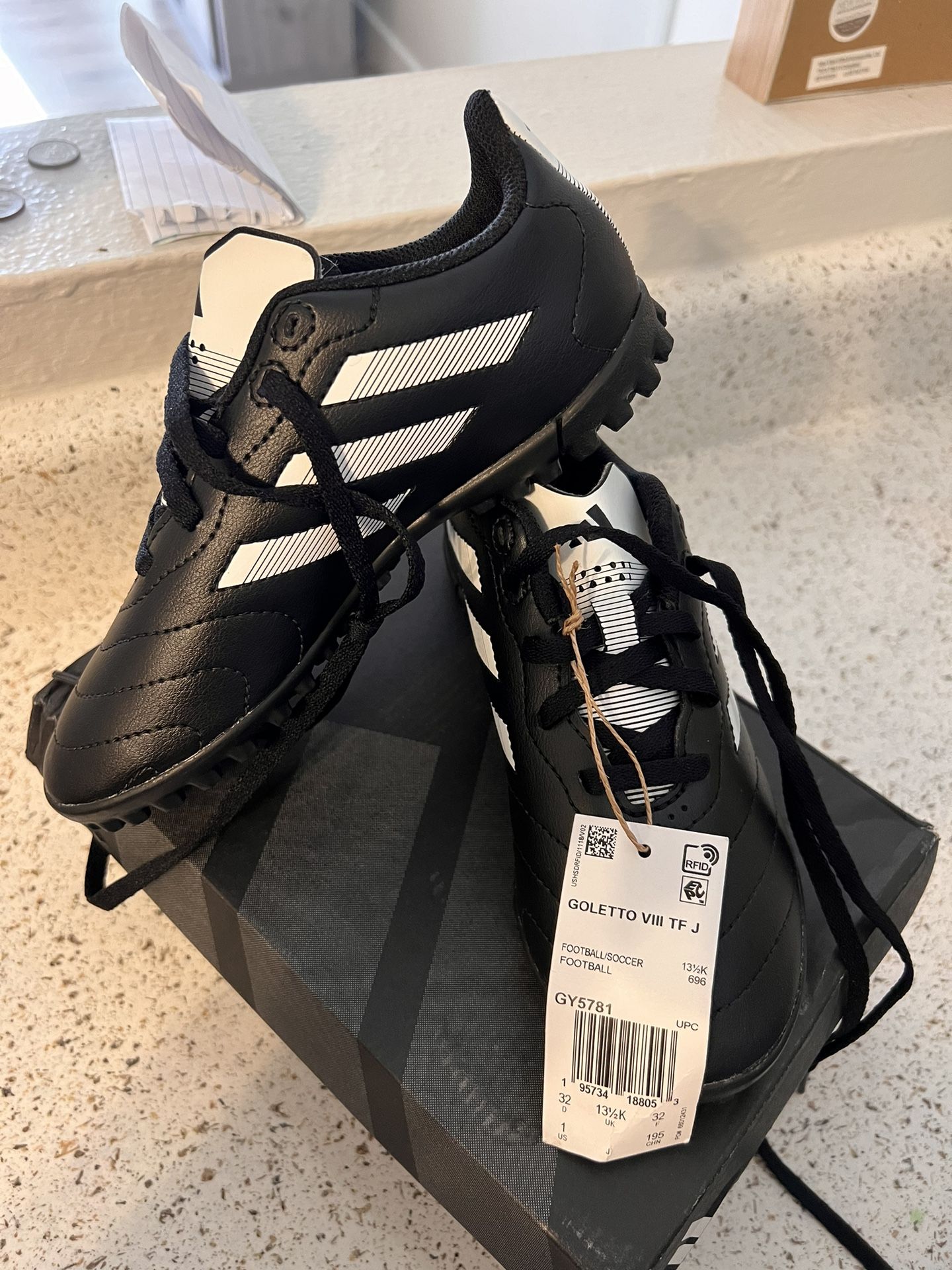 addidas soccer shoes