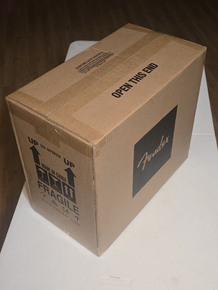 New Sealed FENDER Acoustasonic 40 Watts