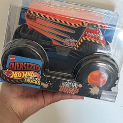 Oversized Dumpster truck Hotwheel