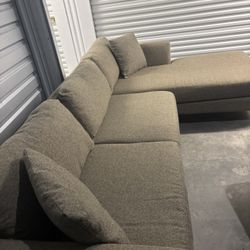 Sectional With Ottoman  