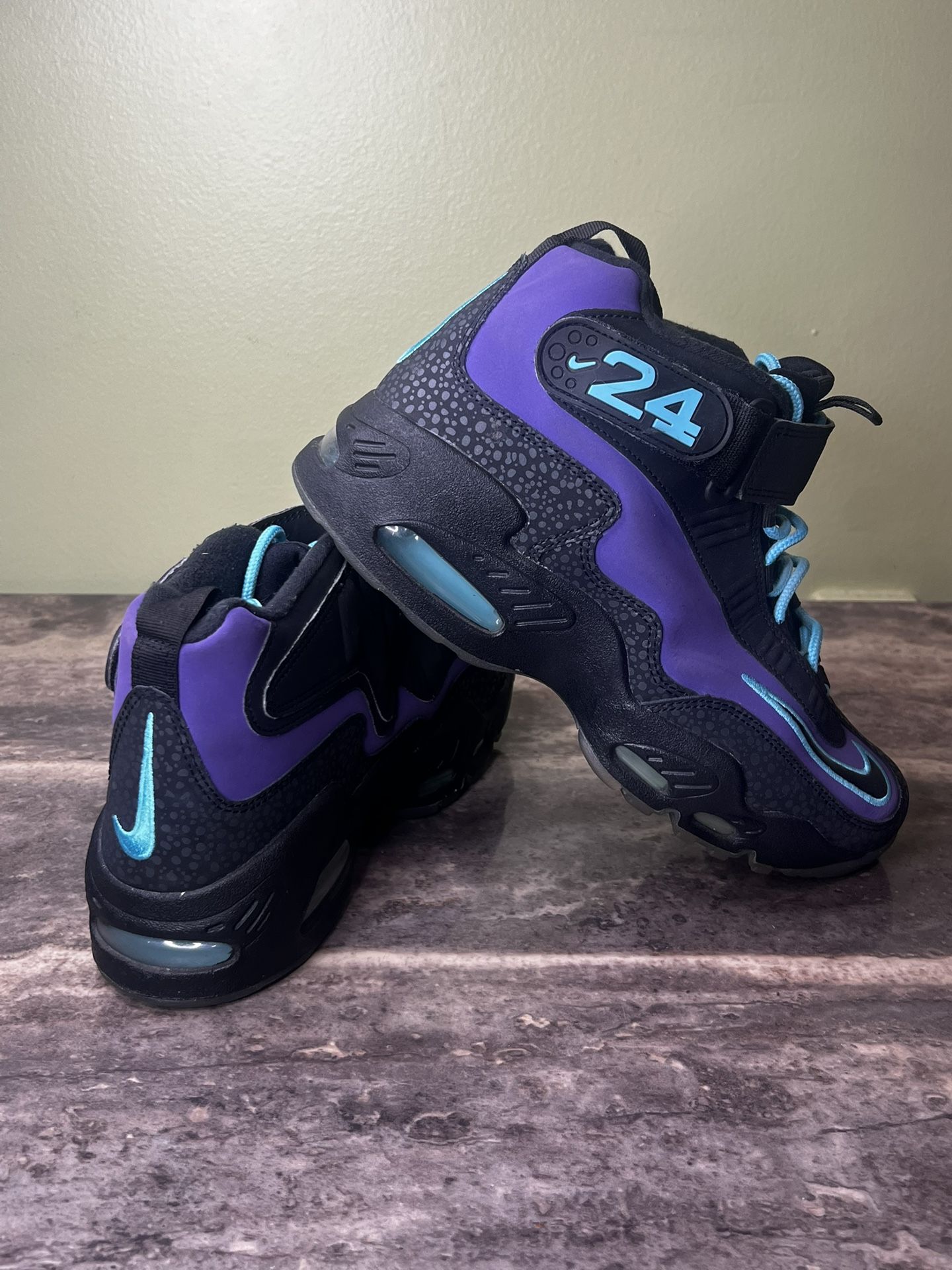 Men’s Nike Air Griffey Max 1 'Purple Venom' Sneakers