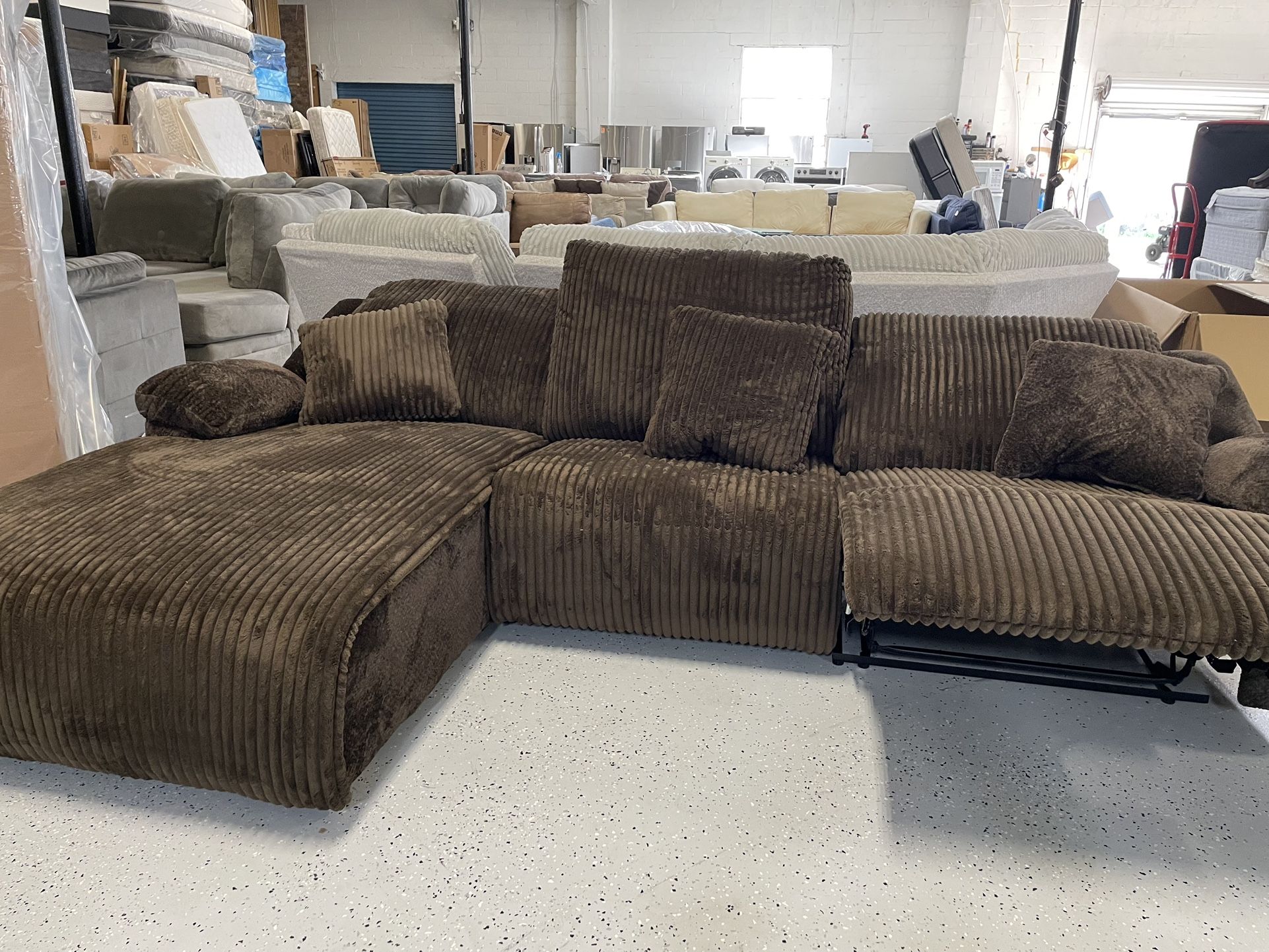 NEW SECTIONAL SOFA RECLINER