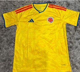COLOMBIA 2026 SOCCER JERSEY size L and XL
