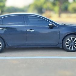 2017 NISSAN ALTIMA SL 