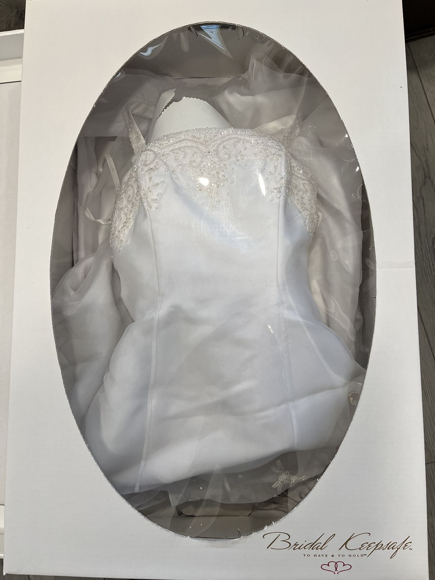 David's Bridal Ivory Veil for Sale in Los Angeles, CA - OfferUp