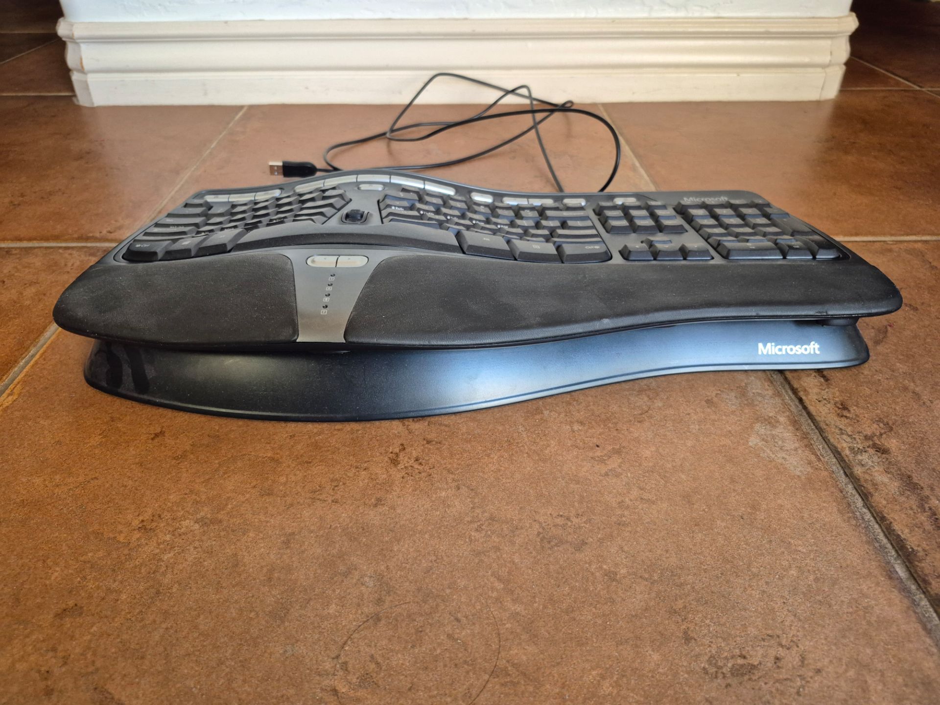 Ergonomic Keyboard Microsoft with Padding