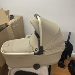 Silver Cross Reef Carrycot Bassinet Foldable Overnight Approved