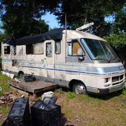 772And Motorhome 475For Sale Livable6455 But Needs Tlc