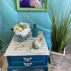 La Z Boy Side Table