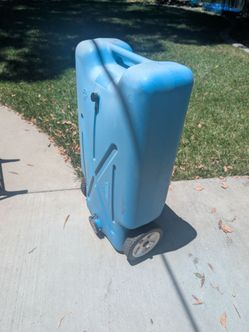 Portable Tote-Along 22 gallon tank