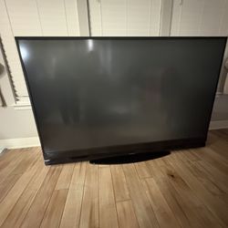 75 Inch Mitsubishi TV 