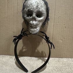 Halloween  Skull   Light Up    Headband   W  Spiders 