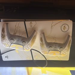 Ghost of yotei bundle virtually brand new