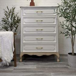 Free Delivery - Vintage Chest Of Drawers