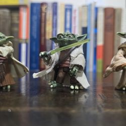 Yoda Action Figure Kids Toy Retro Vintage Collectibles Star Wars Sci-fi light saber  Man Cave Clone