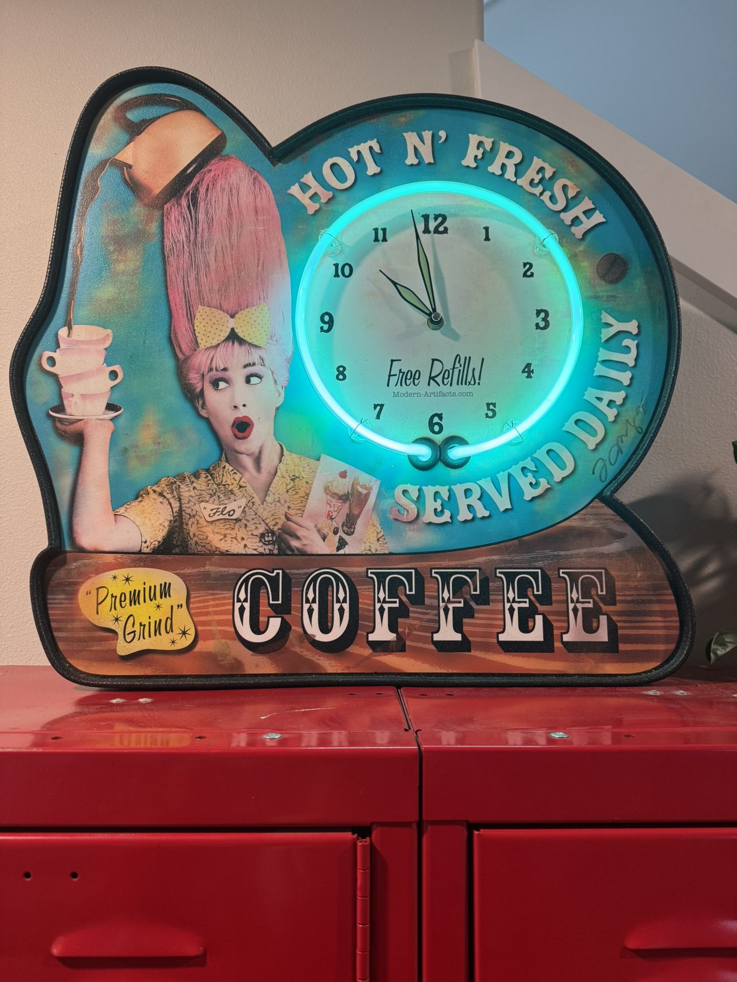 Vintage Flo Neon clock