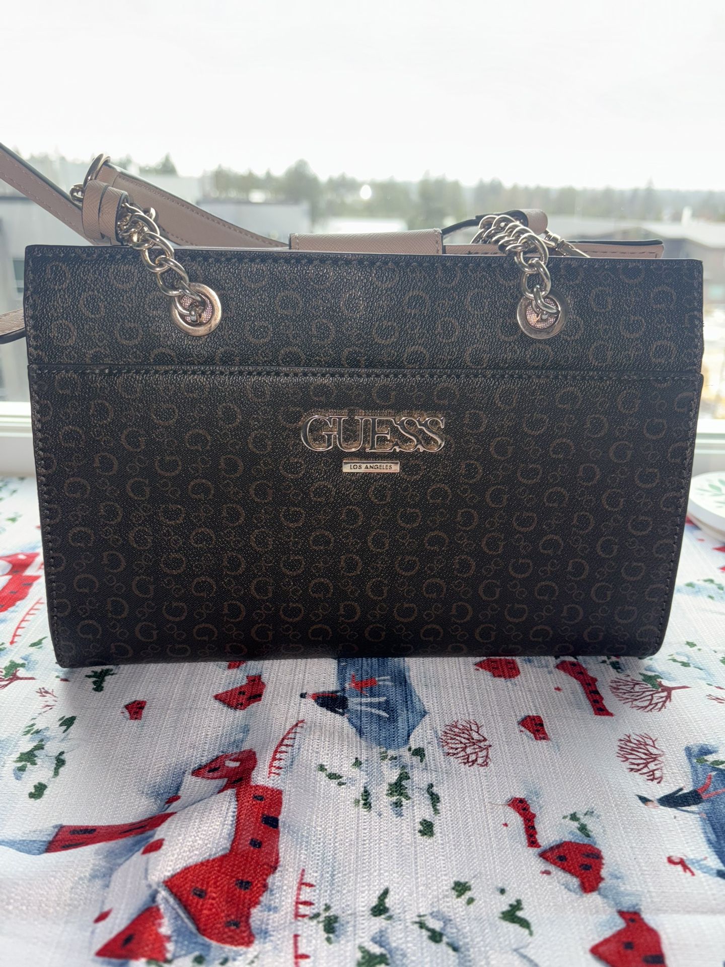 GUESS crossbody bag