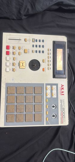 MPC2000XL vintage beat machine