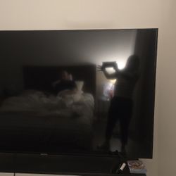 75 SAMSUNG TV 