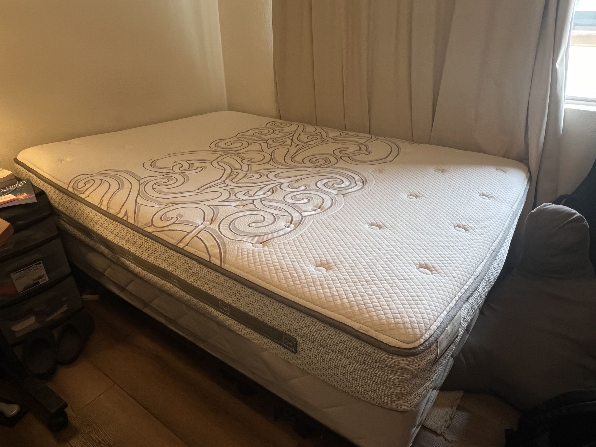 Sealy Posturepedic Kingman Cushion Firm Full-size Mattress + Box Spring