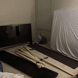 Platform Bedding QueenSize With matteress