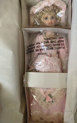 Heritage Signature Collection “Savannah” – Southern Romance Porcelain Doll