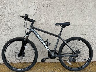 Mountain bike, like new