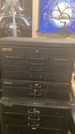 Fully looked rolling toolbox