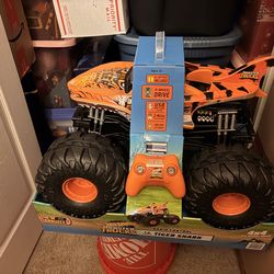 Tiger shark monster truck LARGE RC