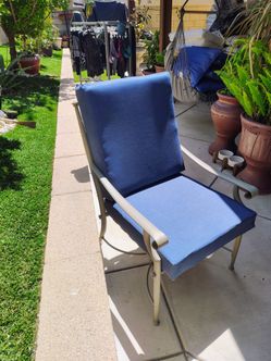 Chair with seat and backrest 24x24 $20, the cushions are new