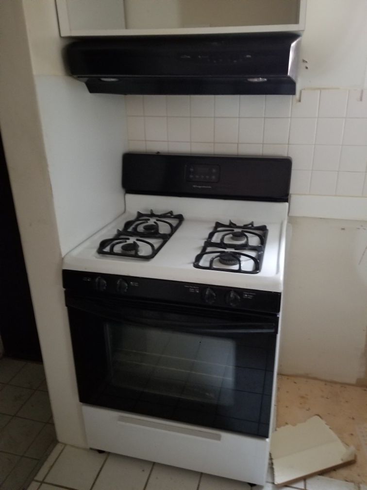 Stove and fan hood
