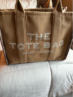 Marc Jacobs - The Tote Bag